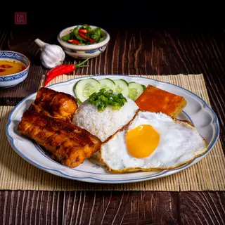 Hình ảnh Cơm Tấm Ba Rọi Chả Trứng