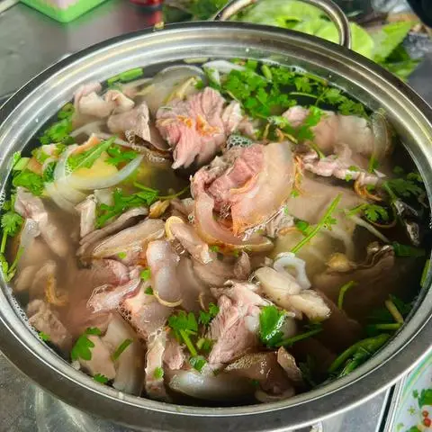Hình ảnh LẨU BÒ THẾ PHÚ QUÝ - Huỳnh Tấn Phát