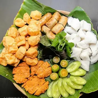 Hình ảnh Bún đậu nem rán - chả cốm