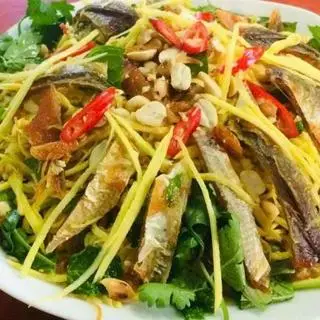 Hình ảnh Gỏi xoài khô cá đù