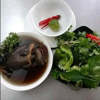 Hình ảnh Gà Tần Thuốc Bắc