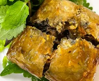 Hình ảnh Nem cua bể