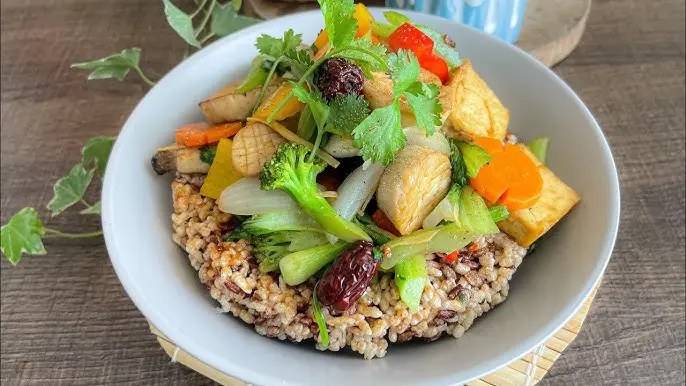 Hình ảnh Cơm rau củ chay