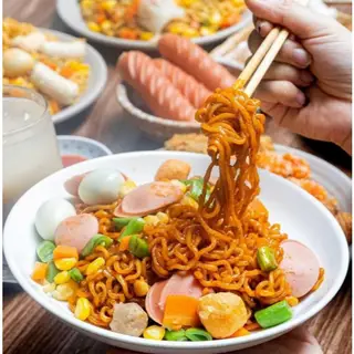 Hình ảnh Mì trộn cá viên
