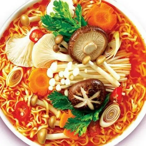 Hình ảnh Tiệm Chay SAIGON - Mì Cay Chay, Bún Thái Chay & Lẩu Chay - Nguyễn Tri Phương