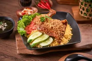Hình ảnh Cơm gà mắm tỏi