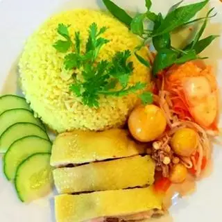 Hình ảnh Cơm gà chặt