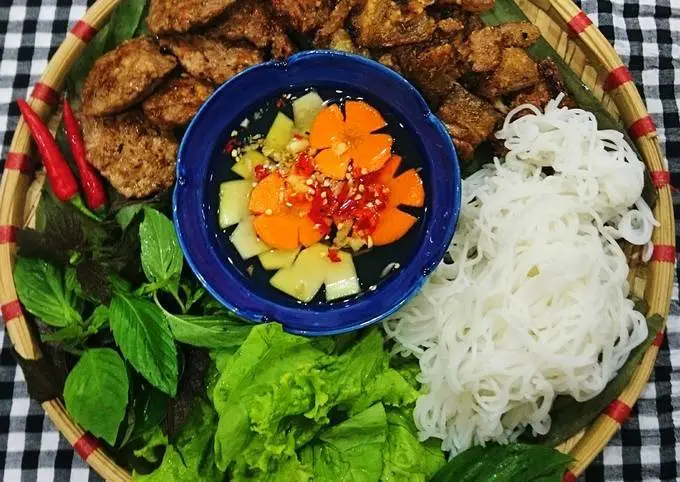 Hình ảnh Bún chả đặc biệt