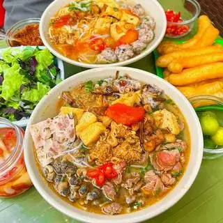 Hình ảnh Bún đầy đủ thịt mọc sườn