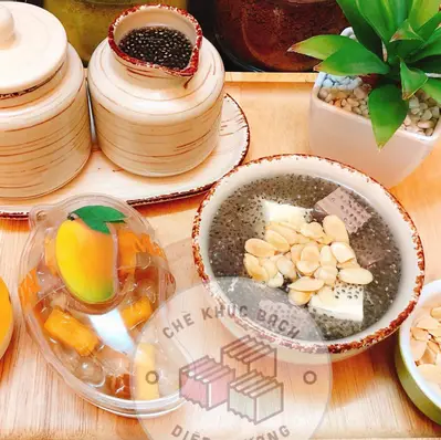 Hình ảnh Chè Khúc Bạch Diệp Phương - Bùi Thị Xuân 