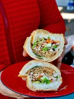 Hình ảnh Bánh mì bì thịt