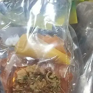 Hình ảnh Bánh tráng trộn muối béo