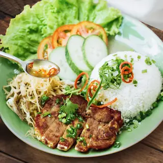 Hình ảnh Cơm sườn bì