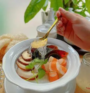 Hình ảnh Cháo yến tôm tươi trứng bắc thảo - mix yến sợi dài - 12 gr