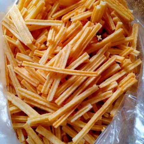 Hình ảnh Mozzie - Hot Mozzarella Sticks - Chè & Đồ Ăn Vặt - Goldmark City