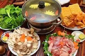 Hình ảnh Lẩu Thái gà chua cay