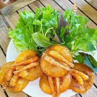 Hình ảnh Bánh Tôm Hồ Tây - Bánh Tôm Phủ Tây Hồ Giòn Rụm - Huyền Trang Quán