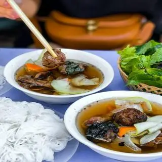Hình ảnh Bún chả đầy đủ