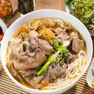 Hình ảnh Bún bò đặc biệt