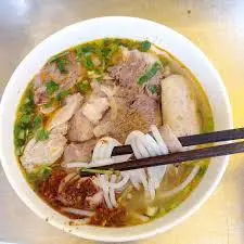 Hình ảnh Bún bò Huế mình thịt bò