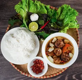 Hình ảnh Bún chả Hà Nội - đặc biệt