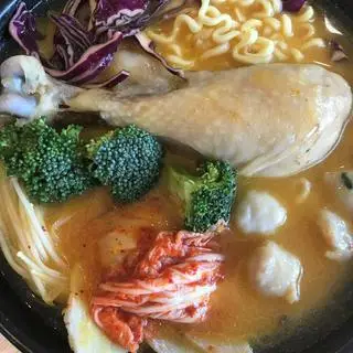 Hình ảnh Mì Tomyum Gà