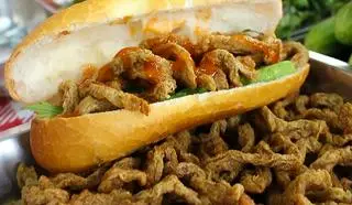 Hình ảnh Bánh mì chả cá