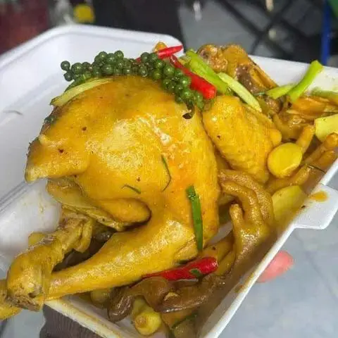 Hình ảnh Gà Hấp Mắm Nhĩ Tư Gà - Vĩnh Lộc