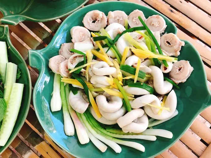 Hình ảnh Dồi trường hấp