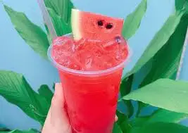 Hình ảnh Nước ép dưa hấu ly khổng lồ 