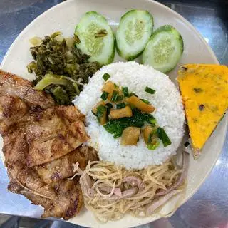 Hình ảnh Cơm tấm sườn bì chả