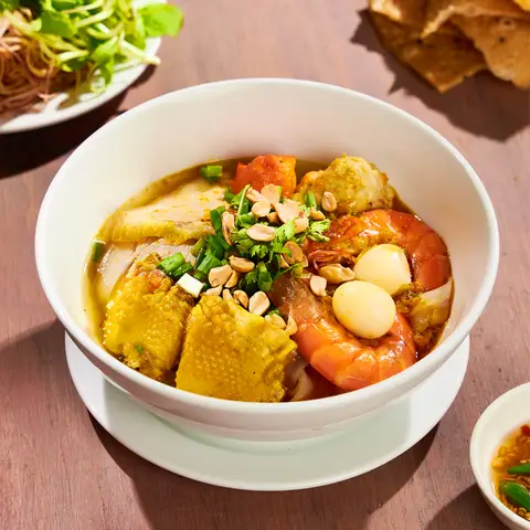 Hình ảnh Mì Quảng thập cẩm
