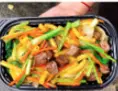 Hình ảnh Nui xào bò lúc lắc