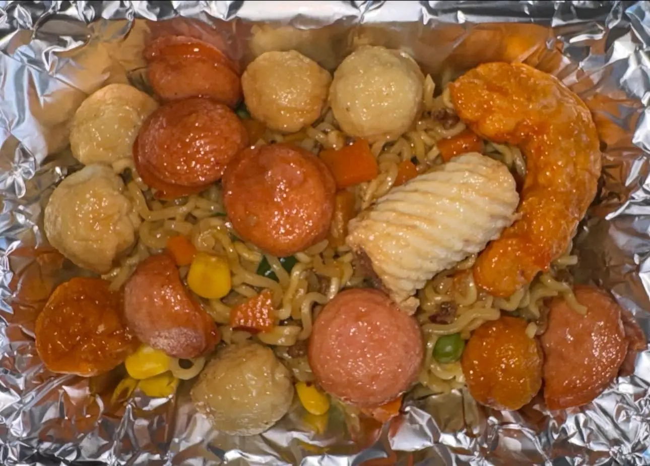 Hình ảnh Mì trộn thập cẩm