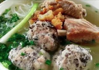 Hình ảnh Bún sườn bò tái nạm mộc