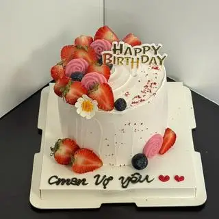 Hình ảnh Mẫu bánh Dâu Tây Tươi 10cm
