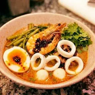 Hình ảnh Bún Thái hải sản