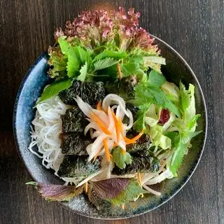 Hình ảnh Bún bò lá lốt