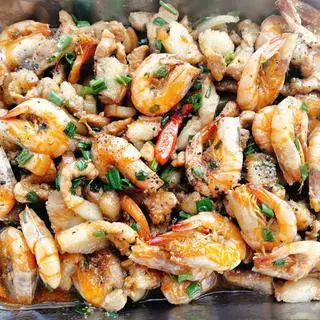 Hình ảnh Cơm trưa tôm rim