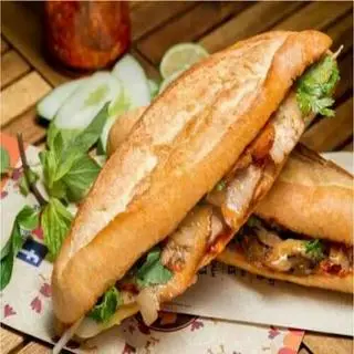 Hình ảnh Bánh mì xá xíu ( best seller)