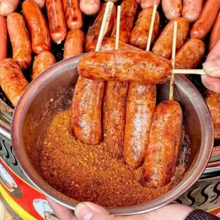 Hình ảnh Lạp Xưởng Nướng Đá 1Cây