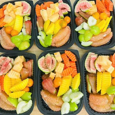 Hình ảnh Bếp Mẹ Pun - Trái Cây Cắt Sẵn Tươi Mát - Hồng Hà