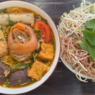 Hình ảnh Bún riêu giò