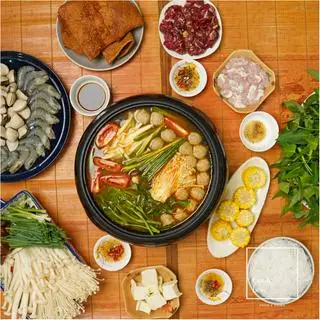 Hình ảnh Lẩu tôm mực
