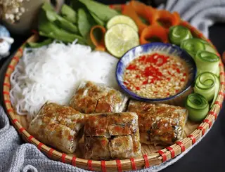 Hình ảnh Bún nem cua bể