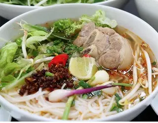 Hình ảnh Bún giò nạc rau sống