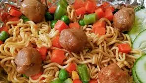 Hình ảnh Mỳ trộn bò viên