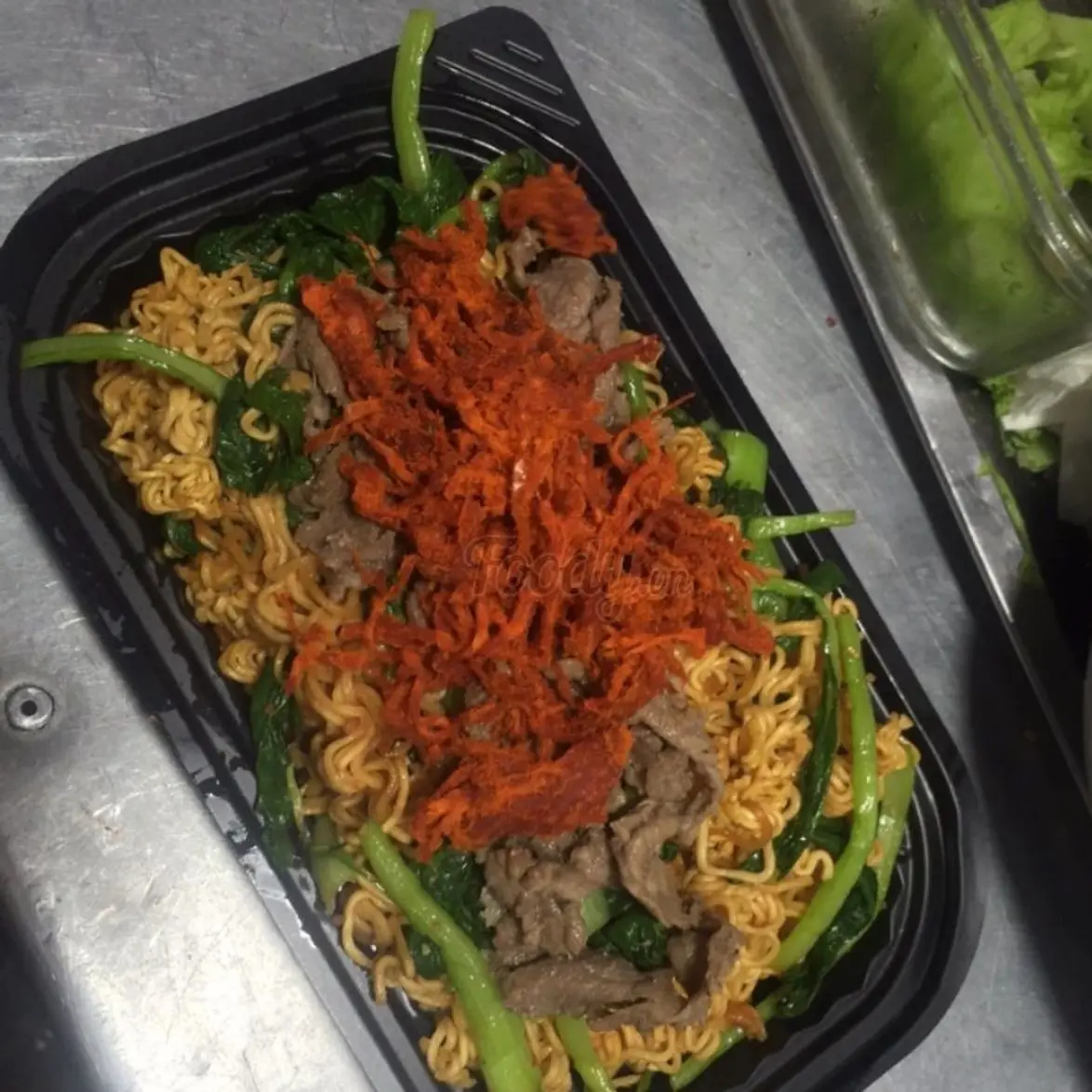 Hình ảnh Mì xào bò - bò khô