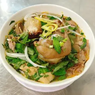 Hình ảnh Bún bò Thập Cẩm & Giò Heo