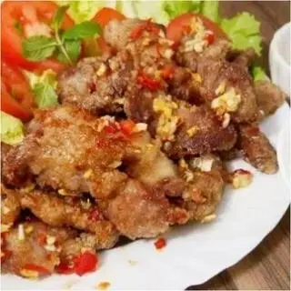 Hình ảnh Giò heo chiên nước mắm
